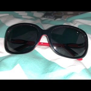 “Obligation” Women’s Oakley Sunglasses